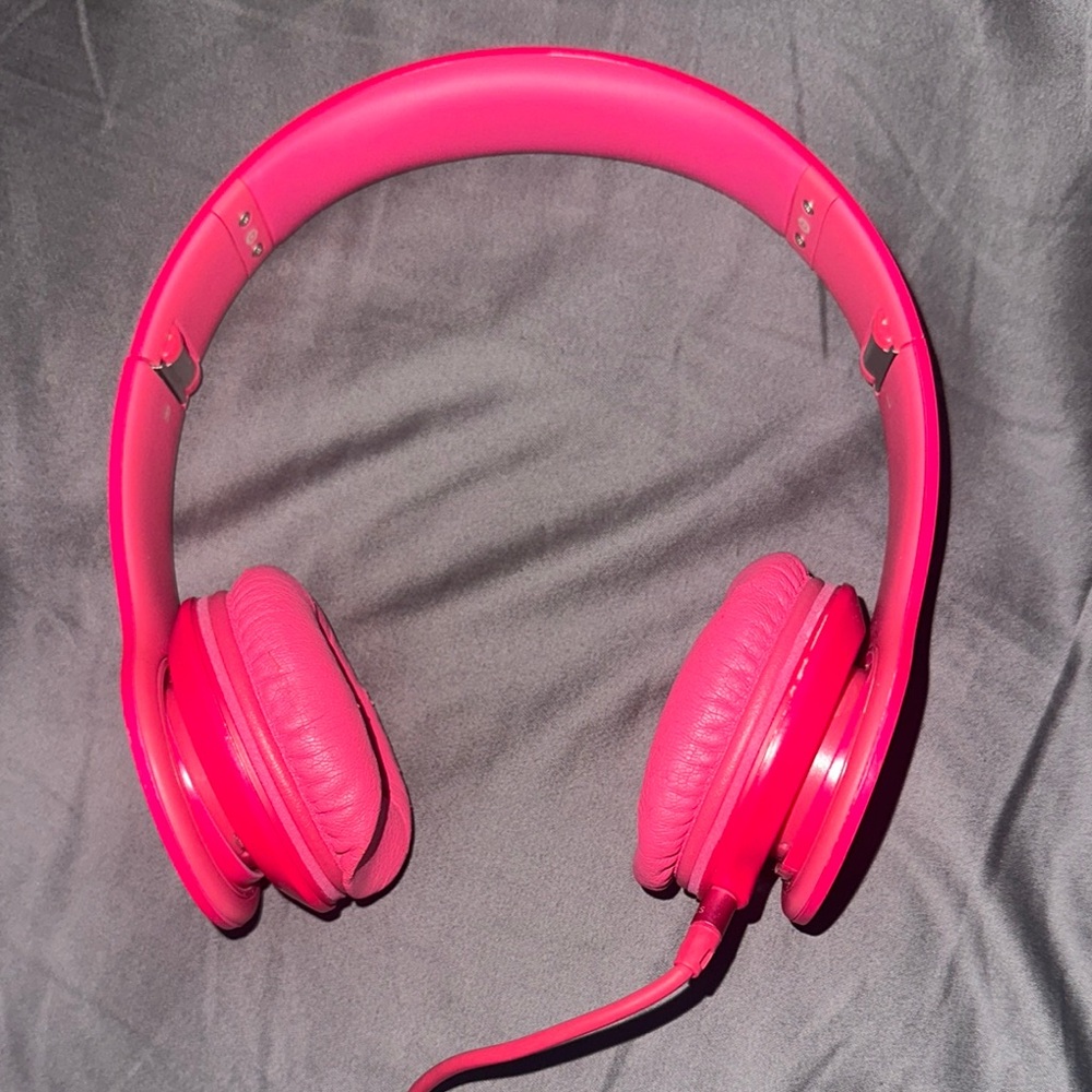 Beats by Dr dre Pink Headphones